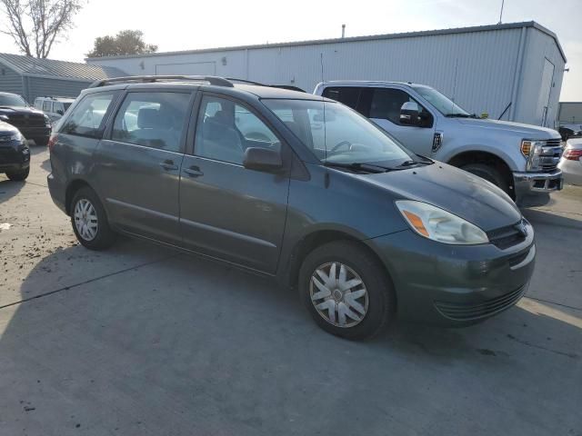 2004 Toyota Sienna CE