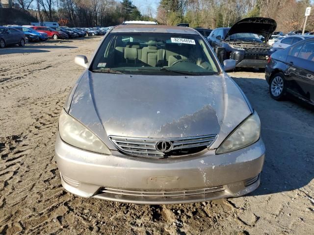 2005 Toyota Camry LE