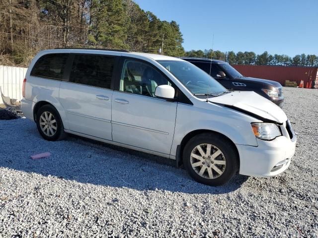 2015 Chrysler Town & Country LX