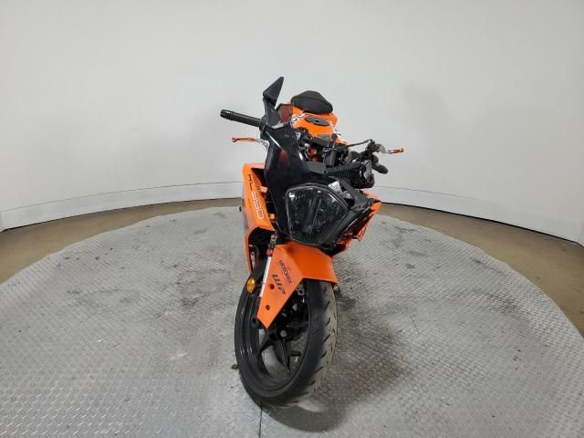 2023 KTM 390 RC