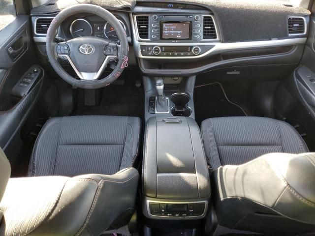 2015 Toyota Highlander LE