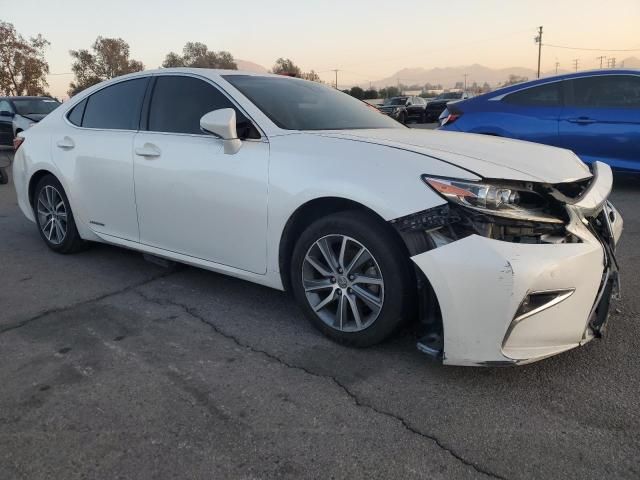 2017 Lexus ES 300H