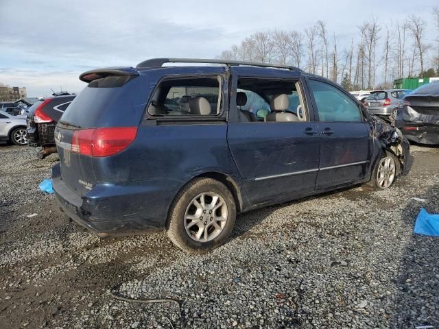 2004 Toyota Sienna XLE