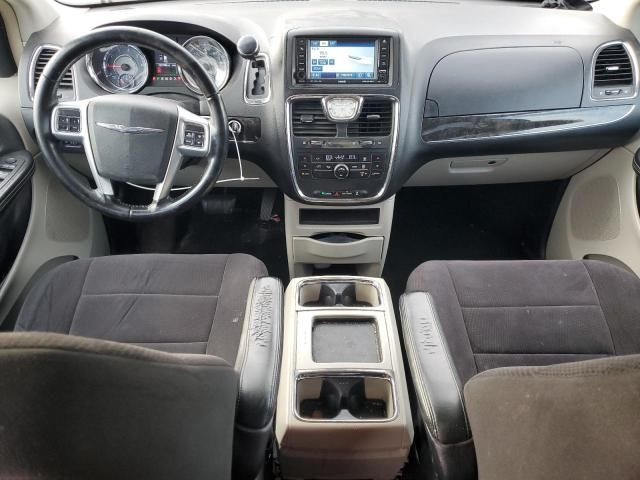 2011 Chrysler Town & Country Touring