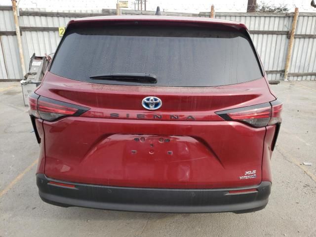 2022 Toyota Sienna XLE