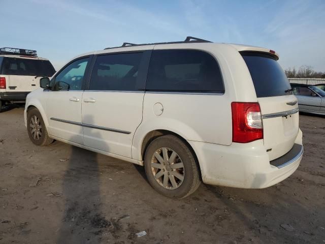 2016 Chrysler Town & Country Touring