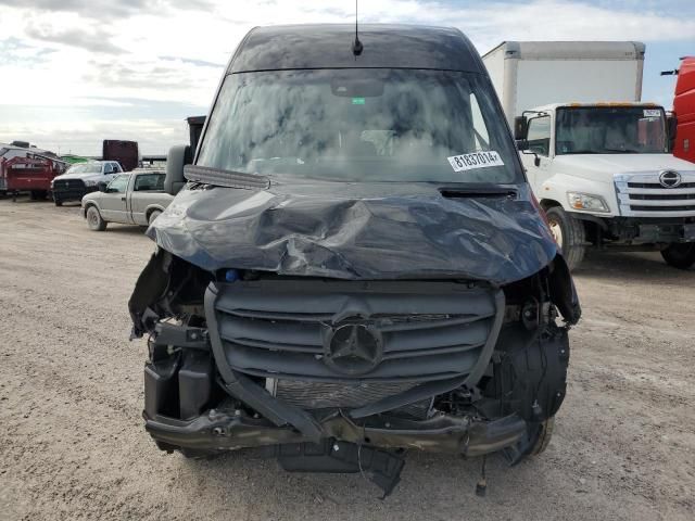 2024 Mercedes-Benz Sprinter 2500