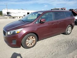 2017 KIA Sedona LX en venta en Riverview, FL