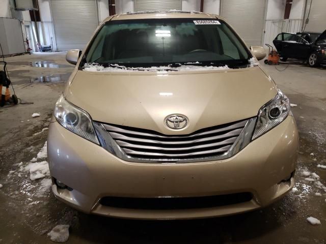 2011 Toyota Sienna XLE