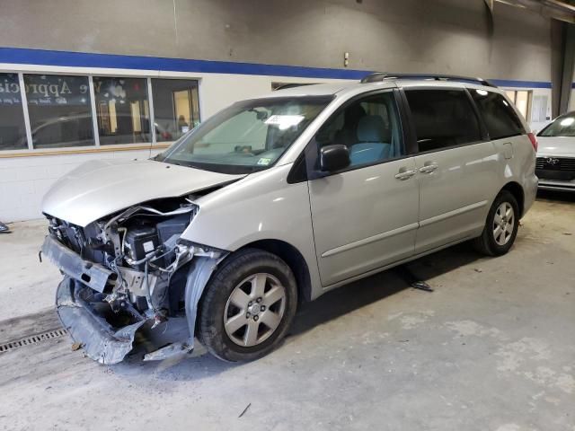 2009 Toyota Sienna CE