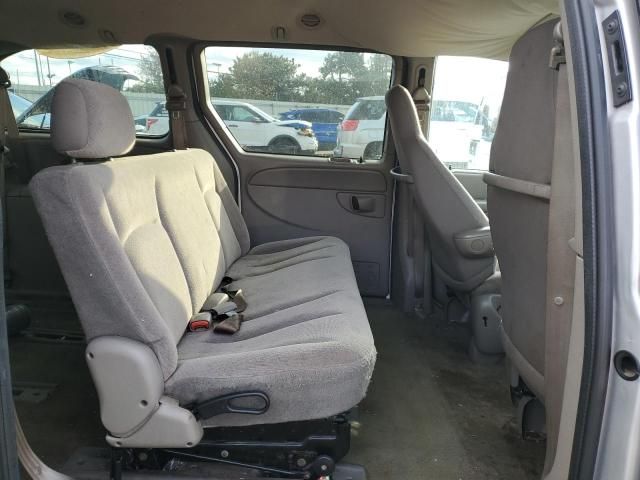 2003 Chrysler Town & Country LX