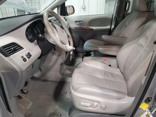 2011 Toyota Sienna XLE