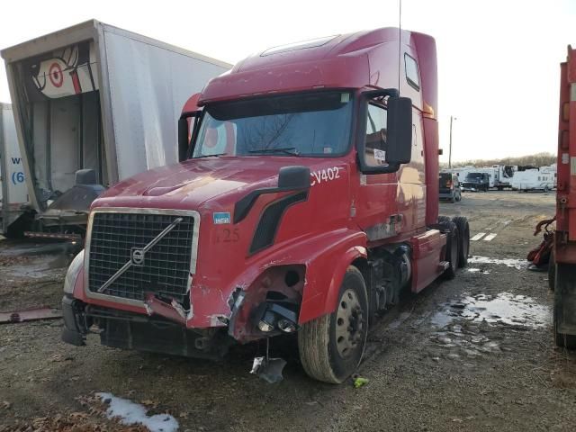 2011 Volvo VN VNL