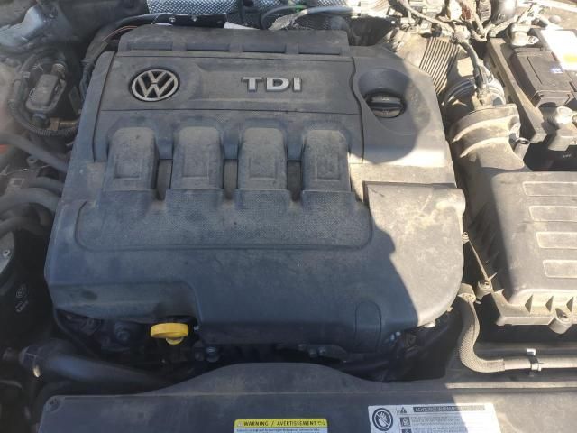 2015 Volkswagen Golf Sportwagen TDI S