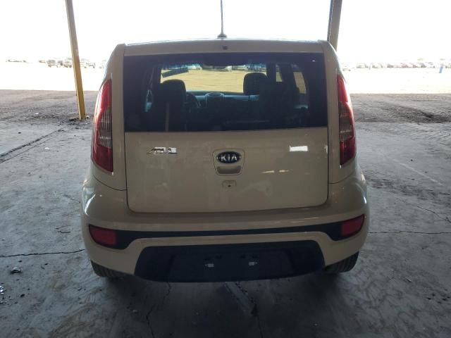 2013 KIA Soul +