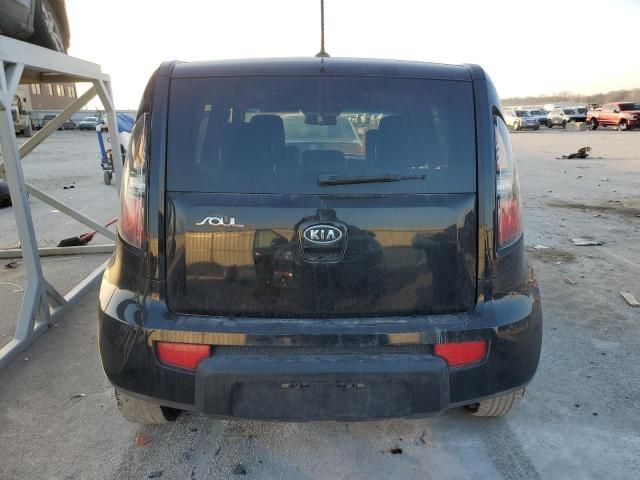 2011 KIA Soul +