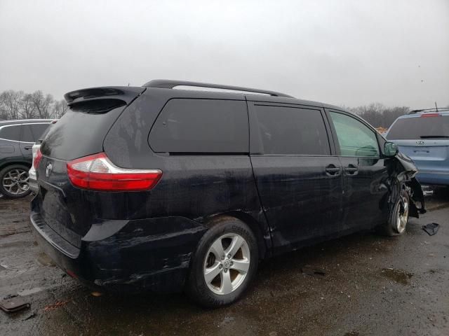 2015 Toyota Sienna LE