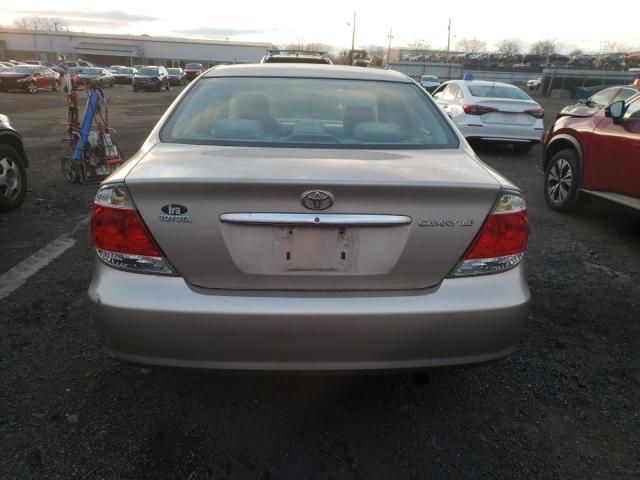 2005 Toyota Camry LE