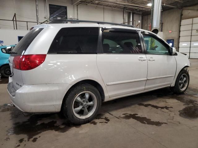 2006 Toyota Sienna XLE