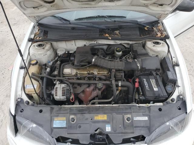 2001 Chevrolet Cavalier Base