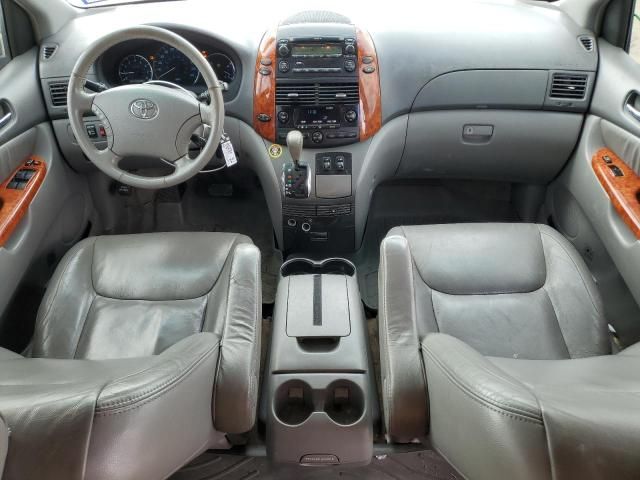 2009 Toyota Sienna XLE