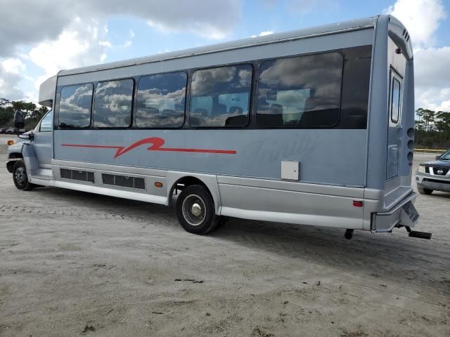 2005 Chevrolet C5500 C5V042