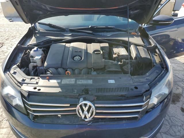 2012 Volkswagen Passat SE