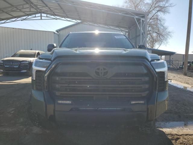 2022 Toyota Tundra Crewmax SR