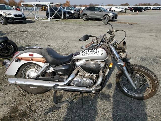 2004 Honda VT750 CA