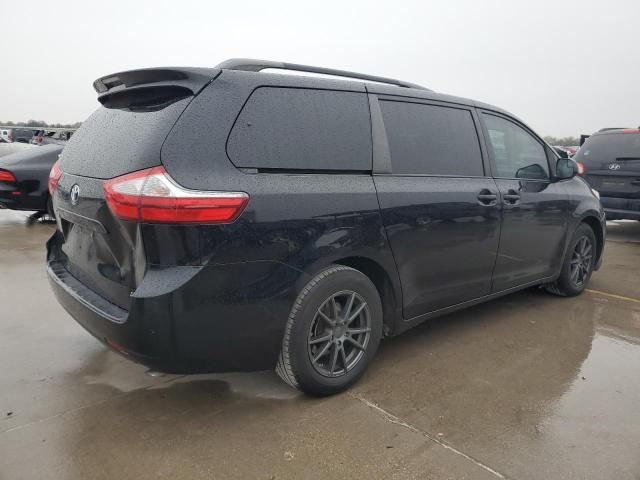 2015 Toyota Sienna LE