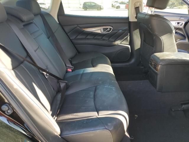 2016 Infiniti Q70 3.7