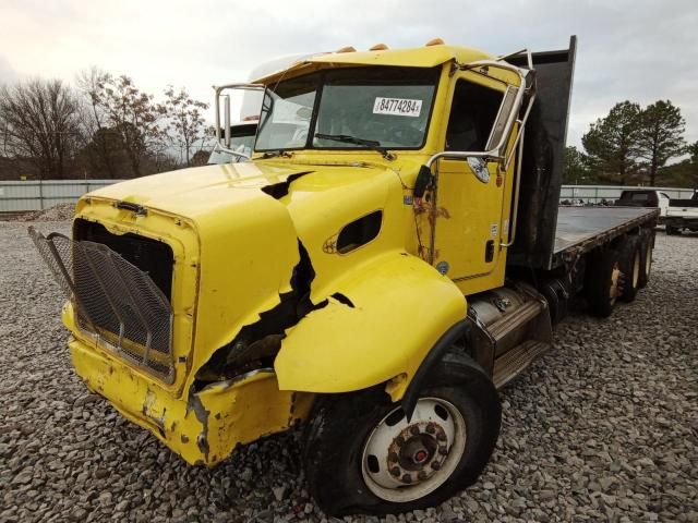 2014 Peterbilt 348