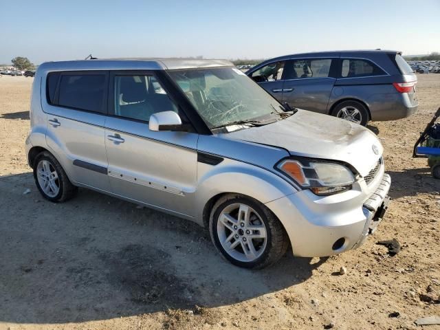 2011 KIA Soul +