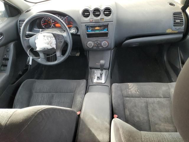 2010 Nissan Altima Base