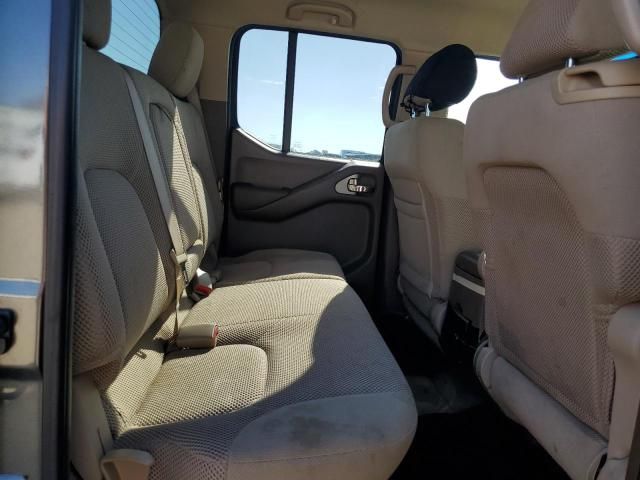 2005 Nissan Frontier Crew Cab LE