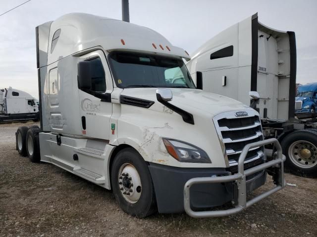 2019 Freightliner Cascadia 126