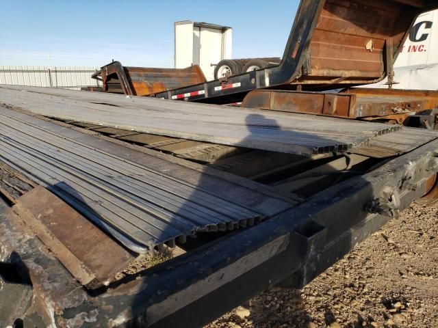 2001 Transcraft Trailer