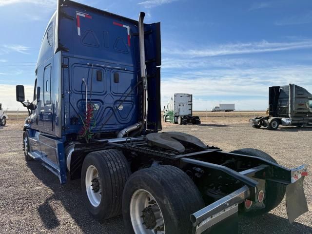 2017 Freightliner Cascadia 125