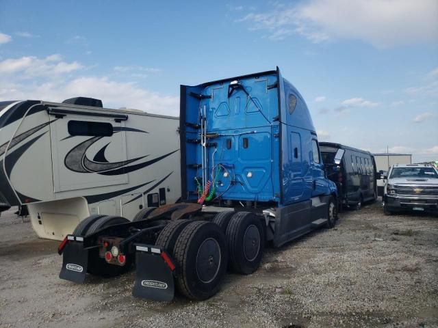 2017 Freightliner Cascadia 126