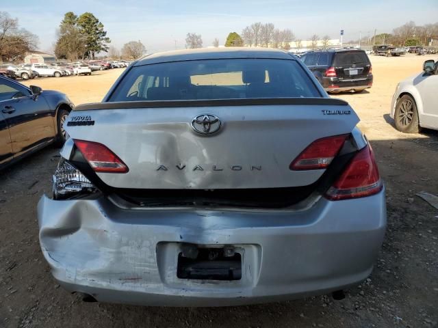 2005 Toyota Avalon XL