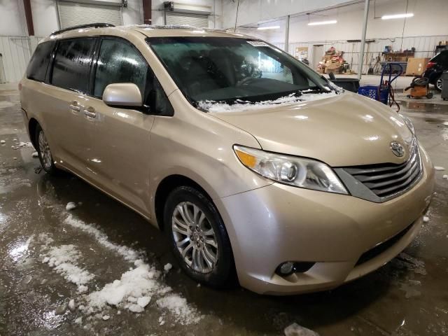 2011 Toyota Sienna XLE