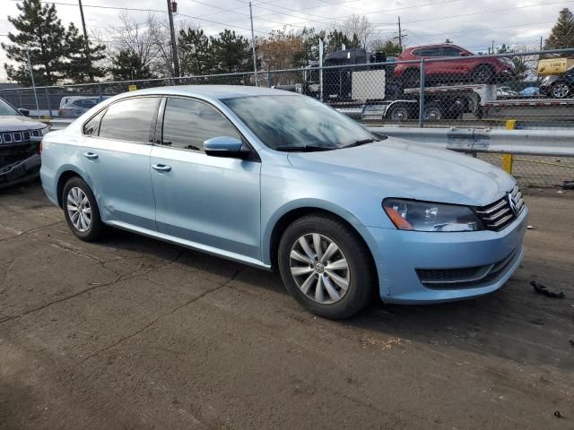 2013 Volkswagen Passat S