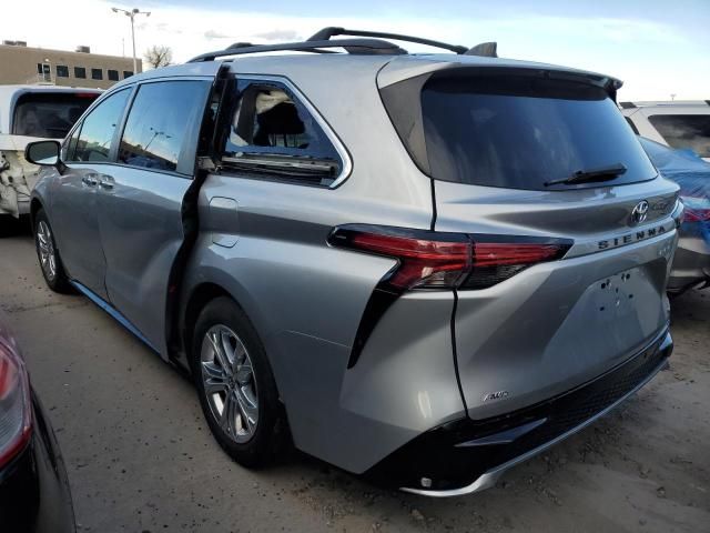 2022 Toyota Sienna XSE