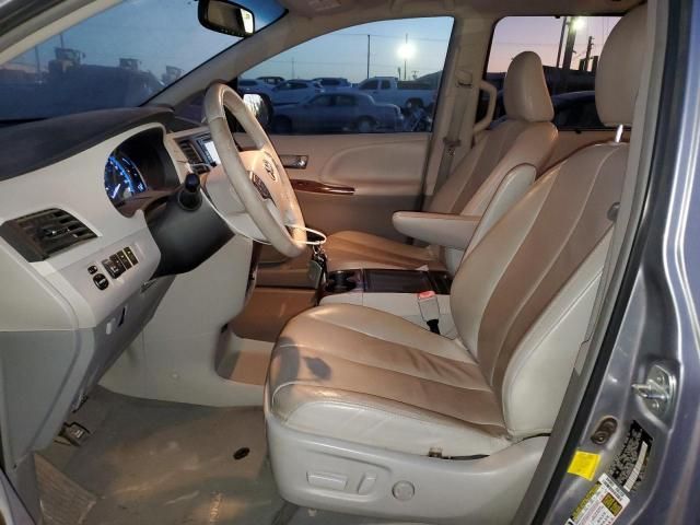 2013 Toyota Sienna XLE