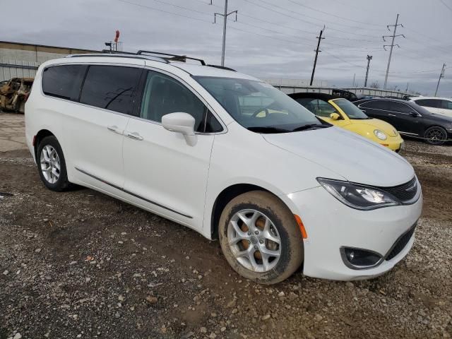 2017 Chrysler Pacifica Touring L Plus