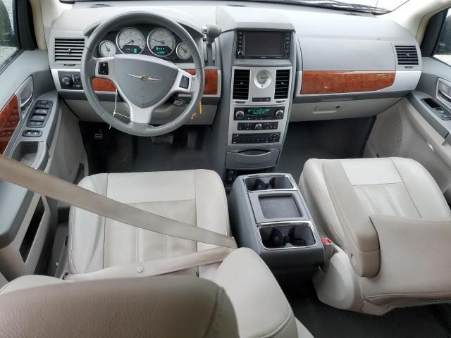 2009 Chrysler Town & Country Touring