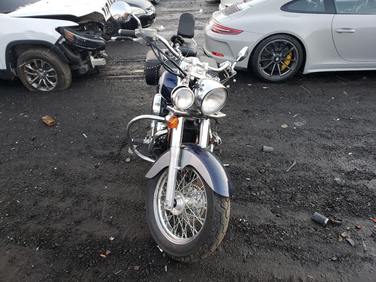 2001 Honda VT750 CD2