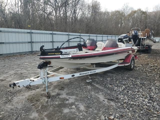 2000 Land Rover Boat