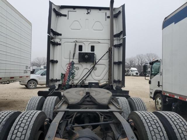 2015 Freightliner Cascadia 125