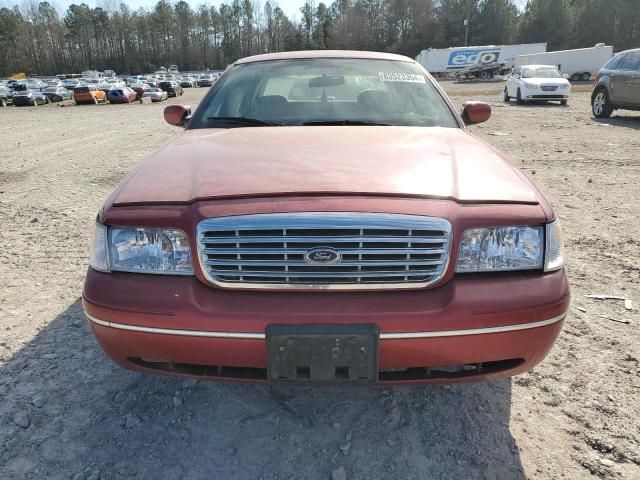 2001 Ford Crown Victoria